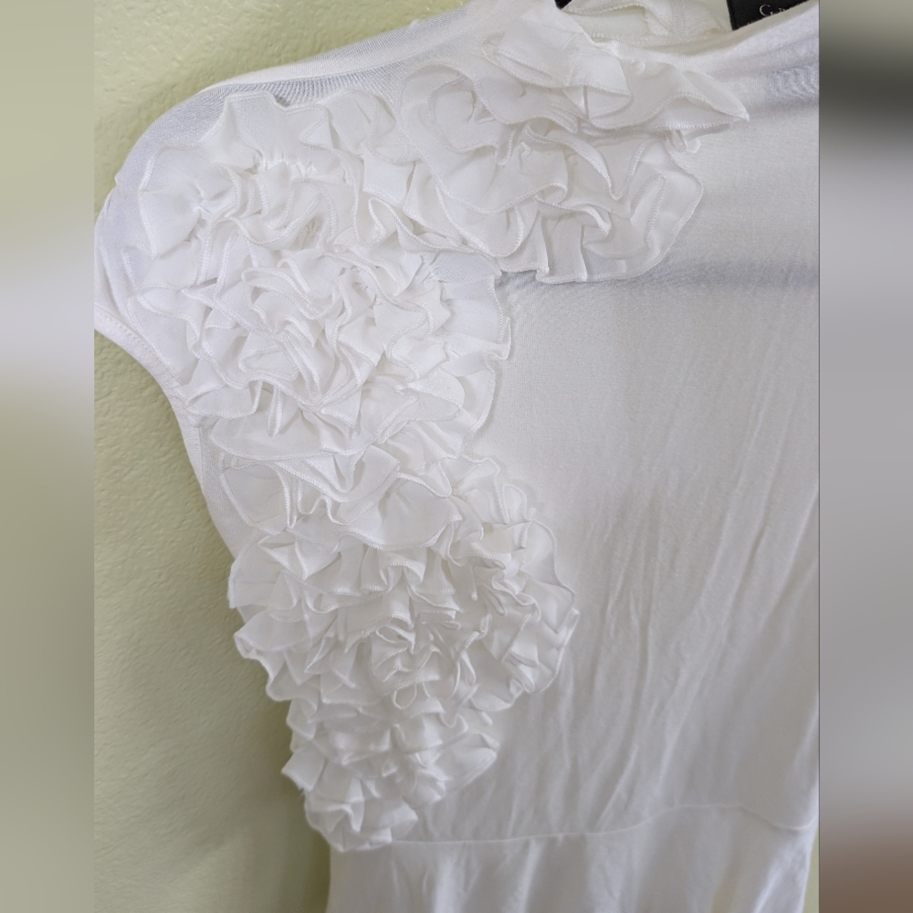 Gracia Ivory Ruffle Blouse - Picture 2 of 6